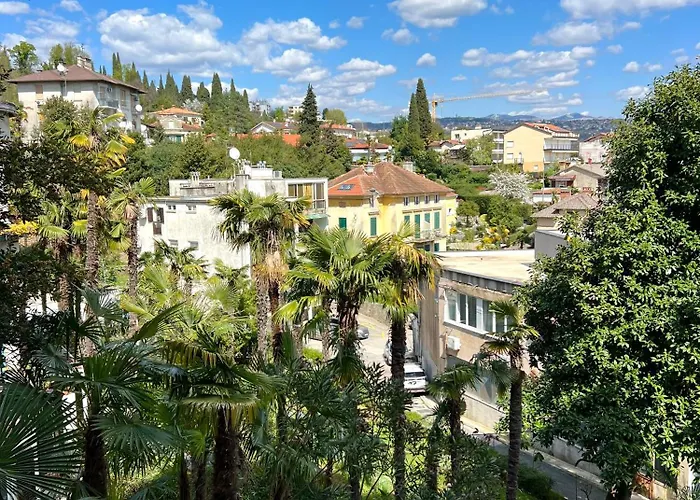 アパート Luna - & Center *