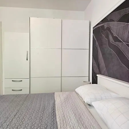Luna - & Center Apartment *