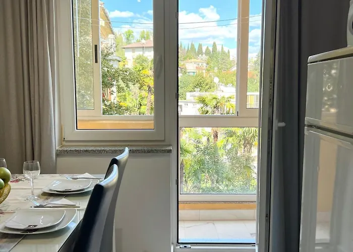 Luna - & Center Apartment Opatija