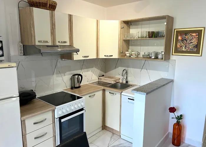 Luna - & Center Апартаменты